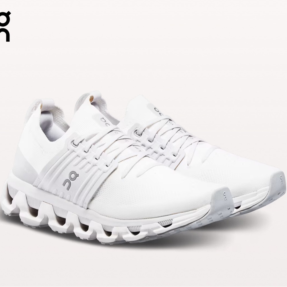Women’s On Cloud Sneakers